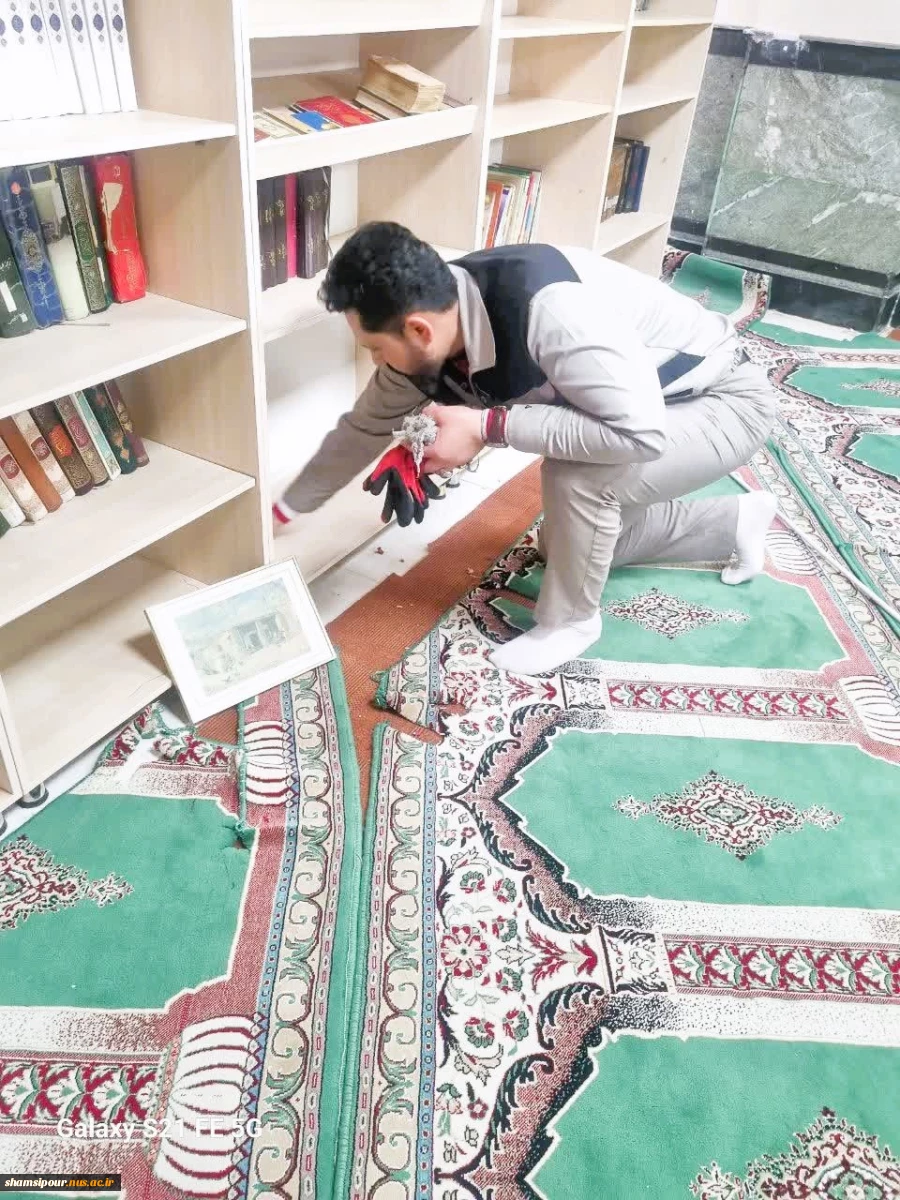 برگزاری مراسم غبار روبی نماز خانه دانشکده شهید شمسی پور به مناسبت ماه مبارک رمضان 5