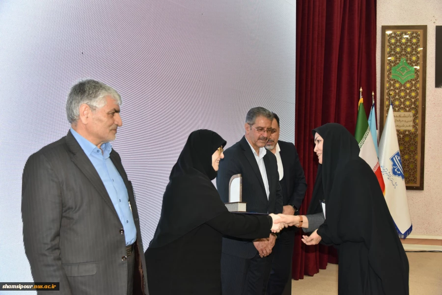 با حضور دکتر سیمایی و دکتر مهاجرانی در اجلاس رؤسای دانشکده‌ها و آموزشکده‌‌های دانشگاه ملی مهارت:
تجلیل از سرآمدان آموزشی دانشگاه ملی مهارت 5
