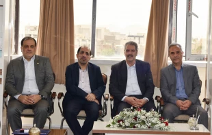 تجلیل از استادان برجسته دانشکده های پسران شهید شمسی‌پور و دختران ولیعصر(عج) به مناسبت هفته معلم 3