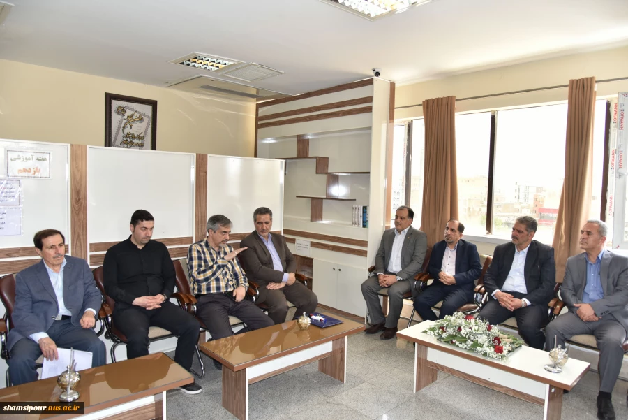 تجلیل از استادان برجسته دانشکده های پسران شهید شمسی‌پور و دختران ولیعصر(عج) به مناسبت هفته معلم 5