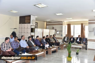 تجلیل از استادان برجسته دانشکده های پسران شهید شمسی‌پور و دختران ولیعصر(عج) به مناسبت هفته معلم 6