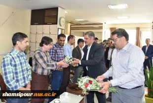 تجلیل از استادان برجسته دانشکده های پسران شهید شمسی‌پور و دختران ولیعصر(عج) به مناسبت هفته معلم 14