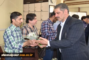 تجلیل از استادان برجسته دانشکده های پسران شهید شمسی‌پور و دختران ولیعصر(عج) به مناسبت هفته معلم 15