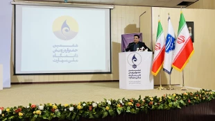 رئیس دانشگاه ملی مهارت در آیین اختتامیه جشنواره دانشگاهی رویش:
پیشرو بودن در آموزش‌های مهارتی، نیاز امروز و سرمایه فرداست 5