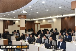 با حضور اعضای هیئت رئیسه دانشگاه و مدیران کل ستادی:
ارائه گزارش سفر ریاست دانشگاه ملی مهارت به چین 3