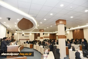 با حضور اعضای هیئت رئیسه دانشگاه و مدیران کل ستادی:
ارائه گزارش سفر ریاست دانشگاه ملی مهارت به چین 4