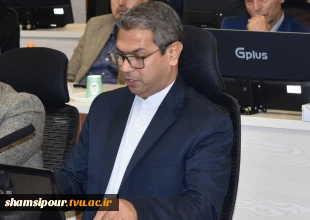 با حضور اعضای هیئت رئیسه دانشگاه و مدیران کل ستادی:
ارائه گزارش سفر ریاست دانشگاه ملی مهارت به چین 5