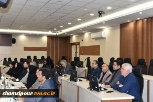 با حضور اعضای هیئت رئیسه دانشگاه و مدیران کل ستادی:
ارائه گزارش سفر ریاست دانشگاه ملی مهارت به چین 10