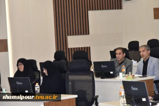 با حضور اعضای هیئت رئیسه دانشگاه و مدیران کل ستادی:
ارائه گزارش سفر ریاست دانشگاه ملی مهارت به چین 12