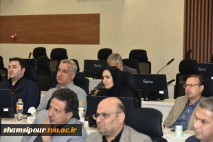 با حضور اعضای هیئت رئیسه دانشگاه و مدیران کل ستادی:
ارائه گزارش سفر ریاست دانشگاه ملی مهارت به چین 13