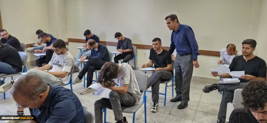 بازدید سرپرست دانشکده شهید شمسی پوراز روند برگزاری آزمون های پایان ترم نیمسال دوم سال تحصیلی 1404 12