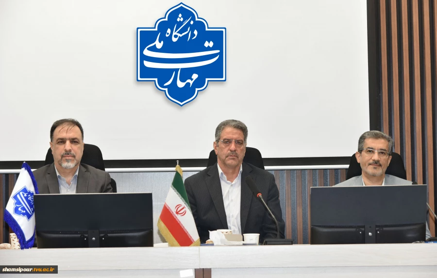 با حضور دکتر زمانی برگزار شد:
آیین تکریم و معارفه معاون آموزشی دانشگاه ملی مهارت 3