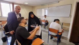 بازدید مسئولان نظارت و ارزیابی و تضمین کیفیت دانشگاه ملی مهارت از روند برگزاری امتحانی پایان ترم تحصیلی ۰۳۲ دانشکده شهید شمسی پور 17